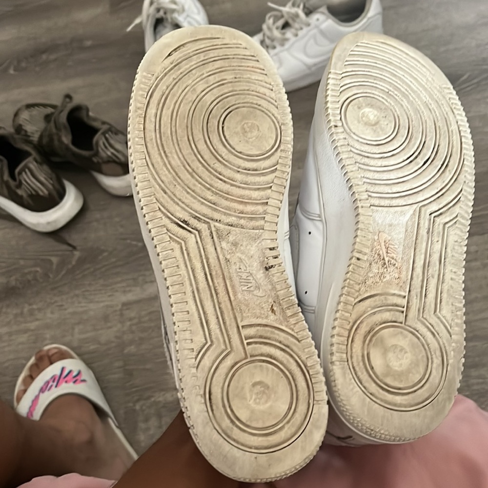 AF1 - Picture 5 of 6